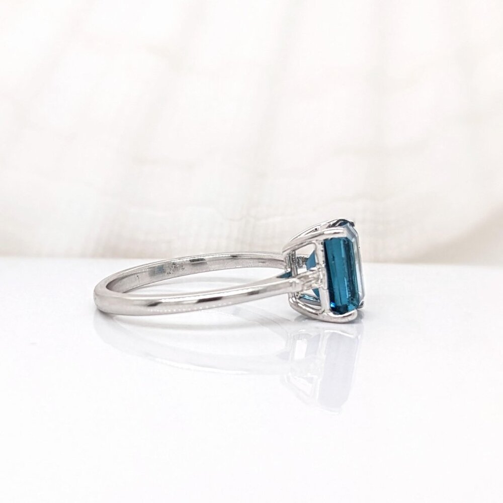 2.4cts London Blue Topaz Ring in Solid 14K Gold with Natural Diamond Accents - Picture 6 of 8